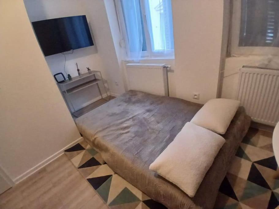 Appartement F1 Orchidee Мюлуз Экстерьер фото